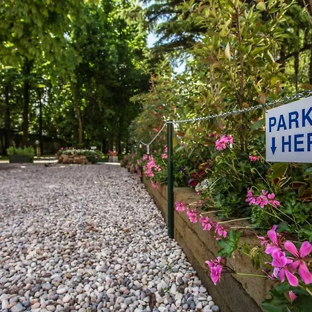 فندق Hotel Vela D'Oro Park باردولينو