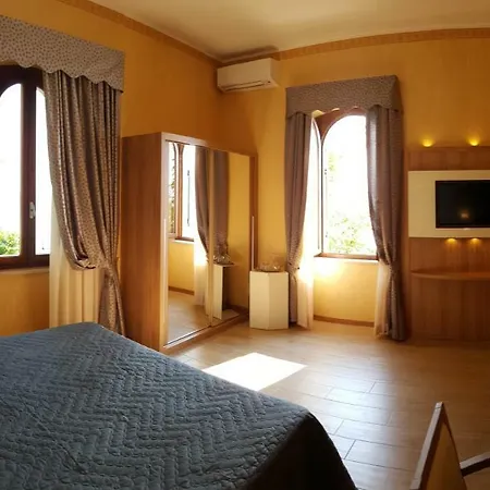 فندق Hotel Vela D'Oro Park